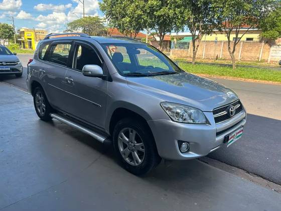 TOYOTA RAV4 2.4 4X2 16V GASOLINA 4P AUTOMÁTICO